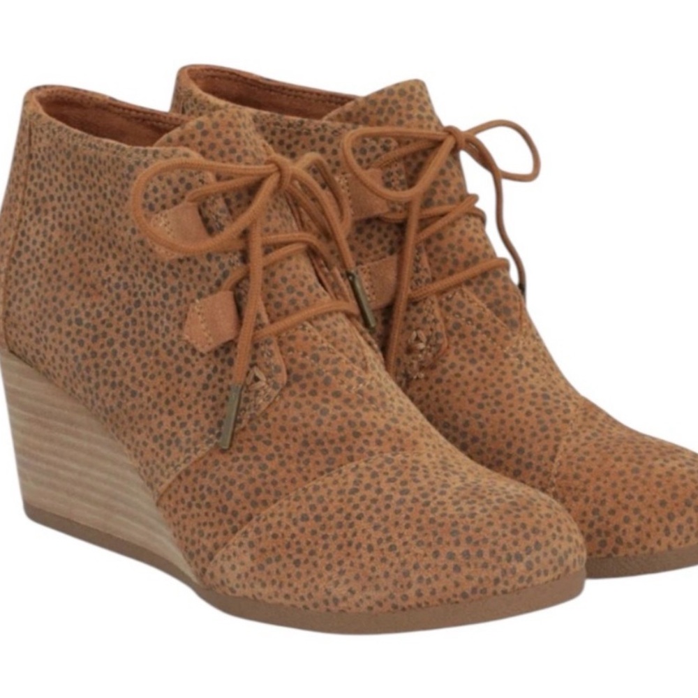 TOMS Women’s Kala Suede Leopard Cheetah  Lace-Up Wedge Ankle Boots
